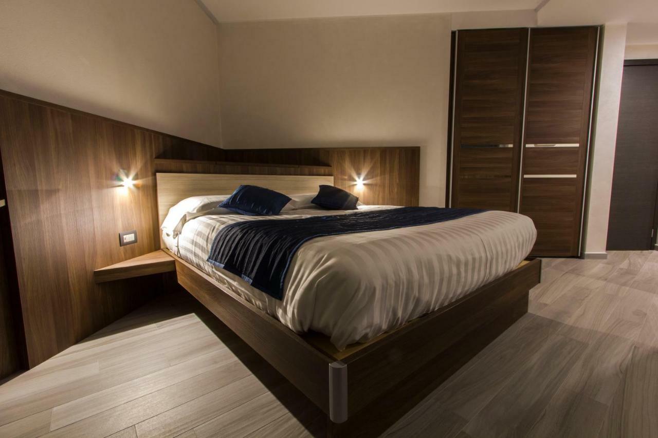 Mito Hotel Châtillon Екстериор снимка